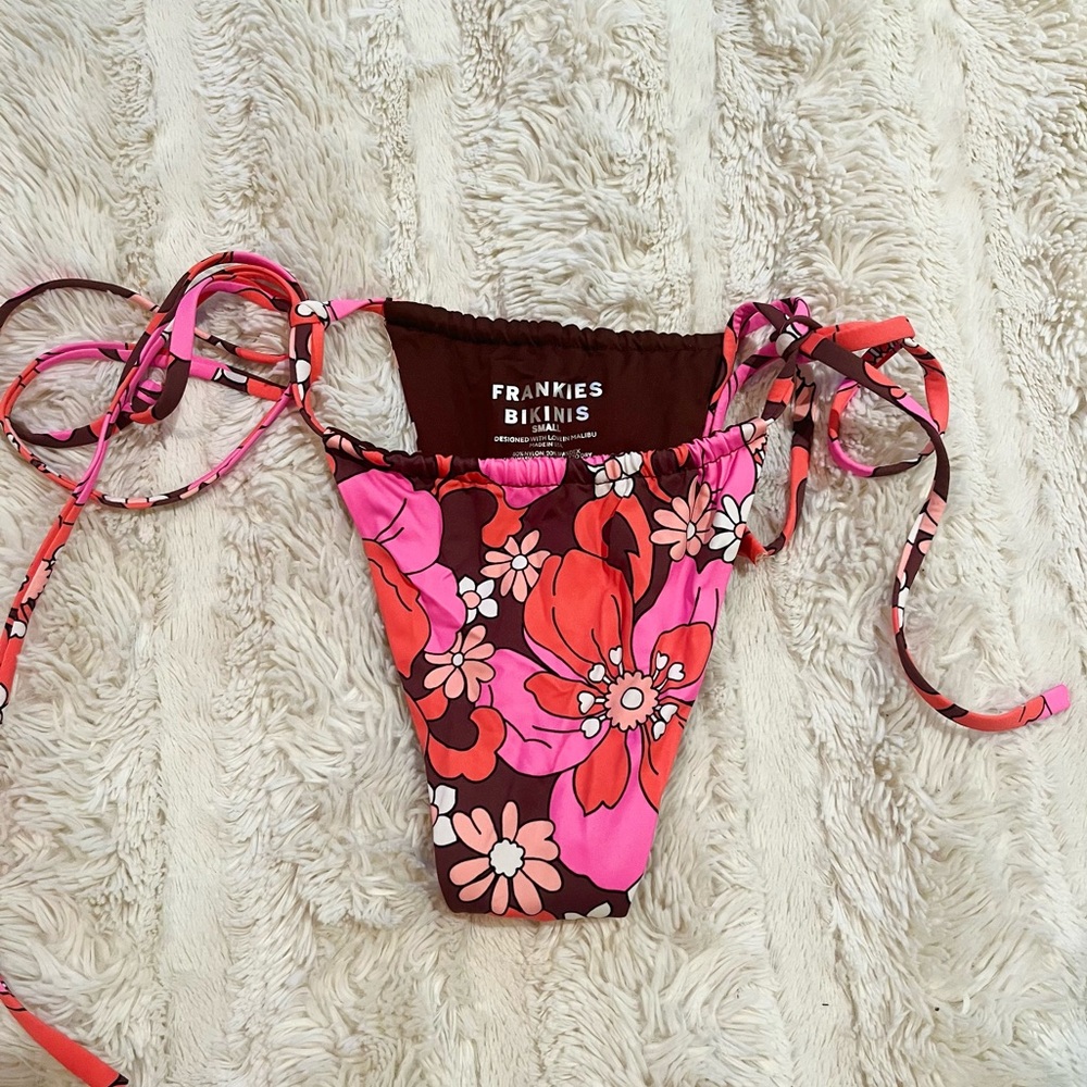 Frankie’s Bikinis - tie side bikini bottoms - Size small - worn once